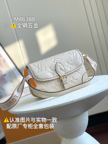 Louis Vuitton LV Biane Bag M46388