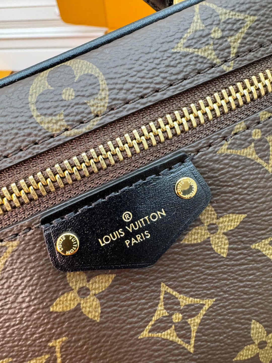 Louis Vuitton LV Vanity Chain Pouch Bag M47125