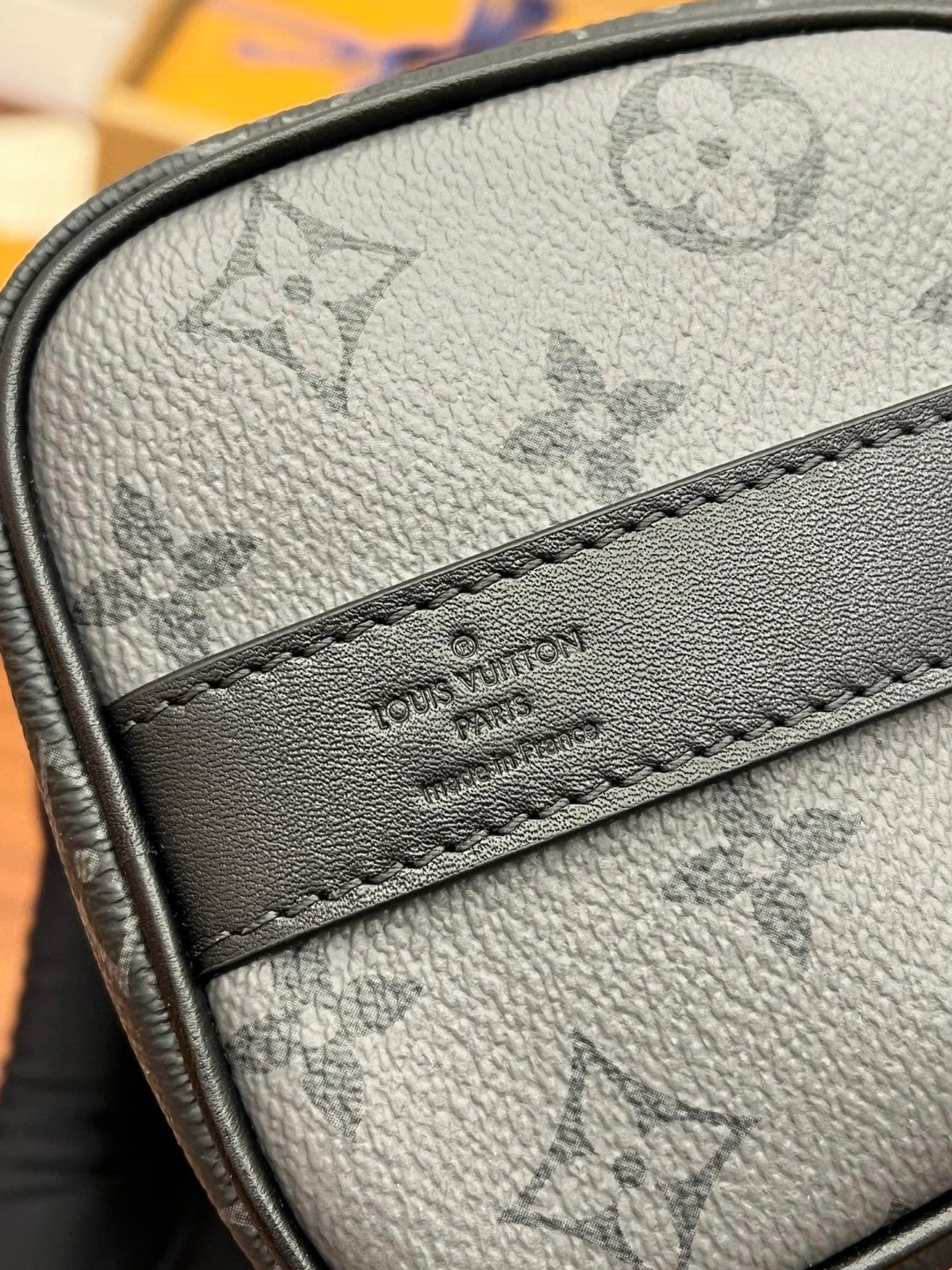 Louis Vuitton LV Keepall Bag M46271