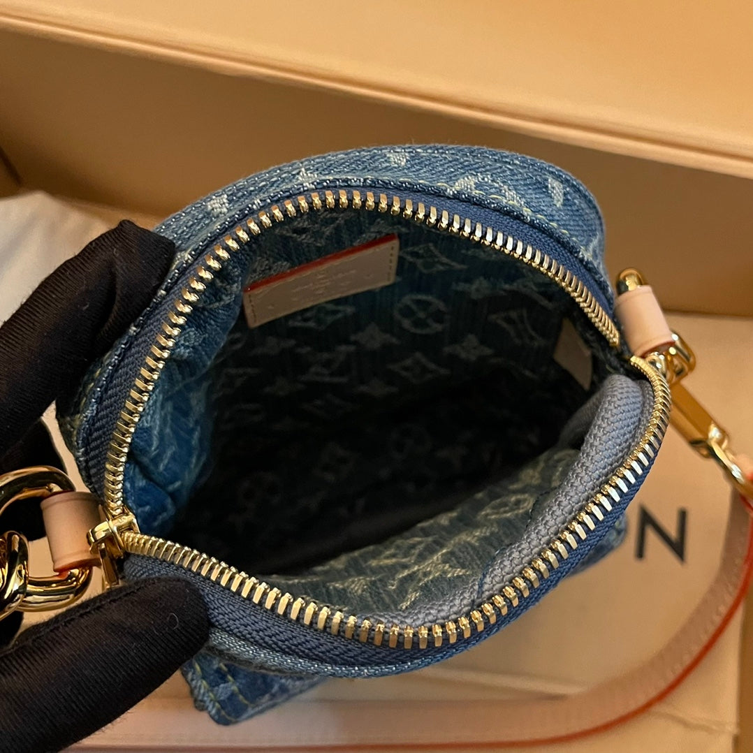 Louis Vuitton LV Fairfax Pochette Bag M82948